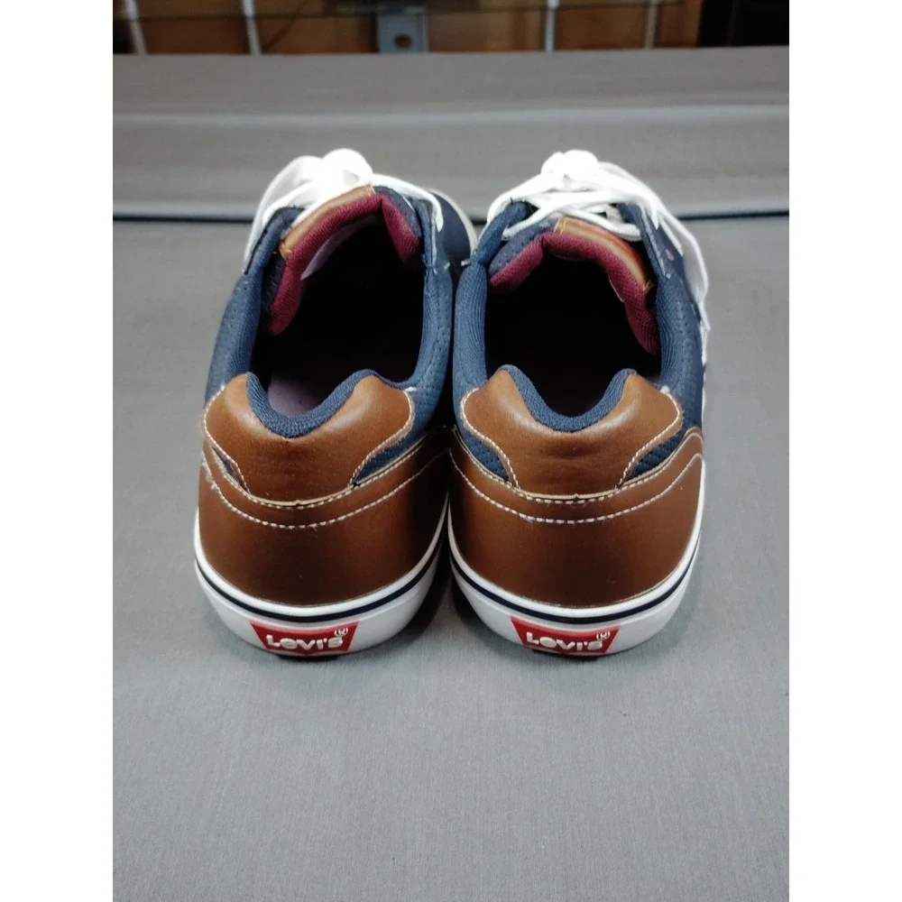 Levi’s ****please review